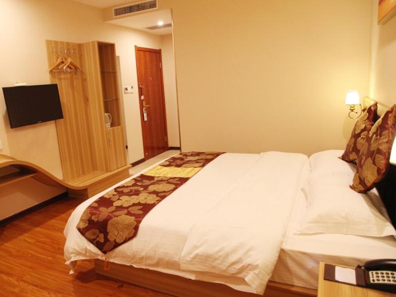 Greentree Alliance Yichang East Yichang Station Hotel Kültér fotó