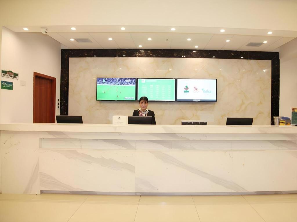 Greentree Alliance Yichang East Yichang Station Hotel Kültér fotó