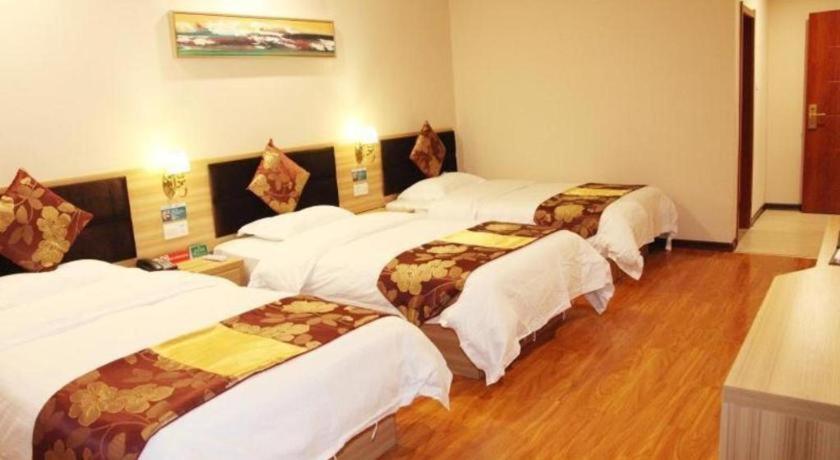 Greentree Alliance Yichang East Yichang Station Hotel Kültér fotó