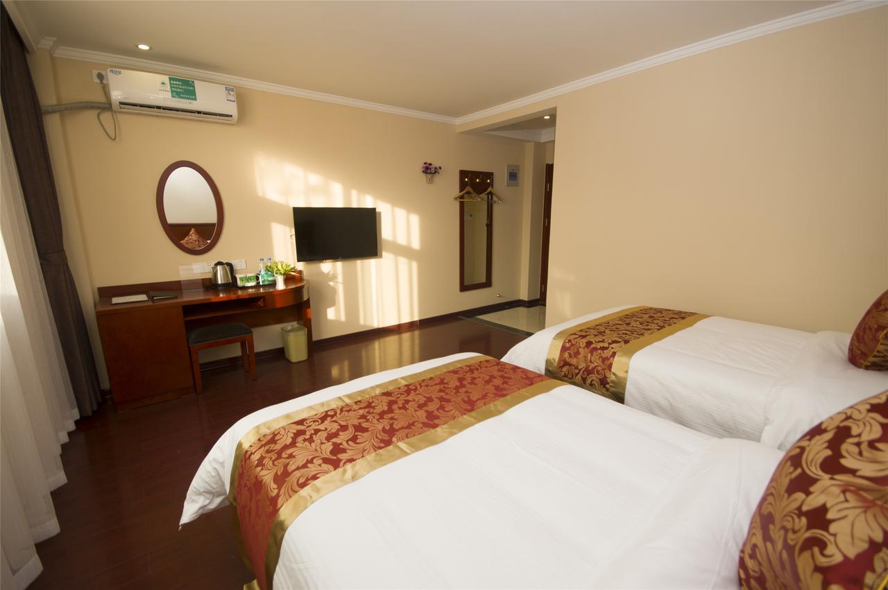 Greentree Alliance Yichang East Yichang Station Hotel Kültér fotó