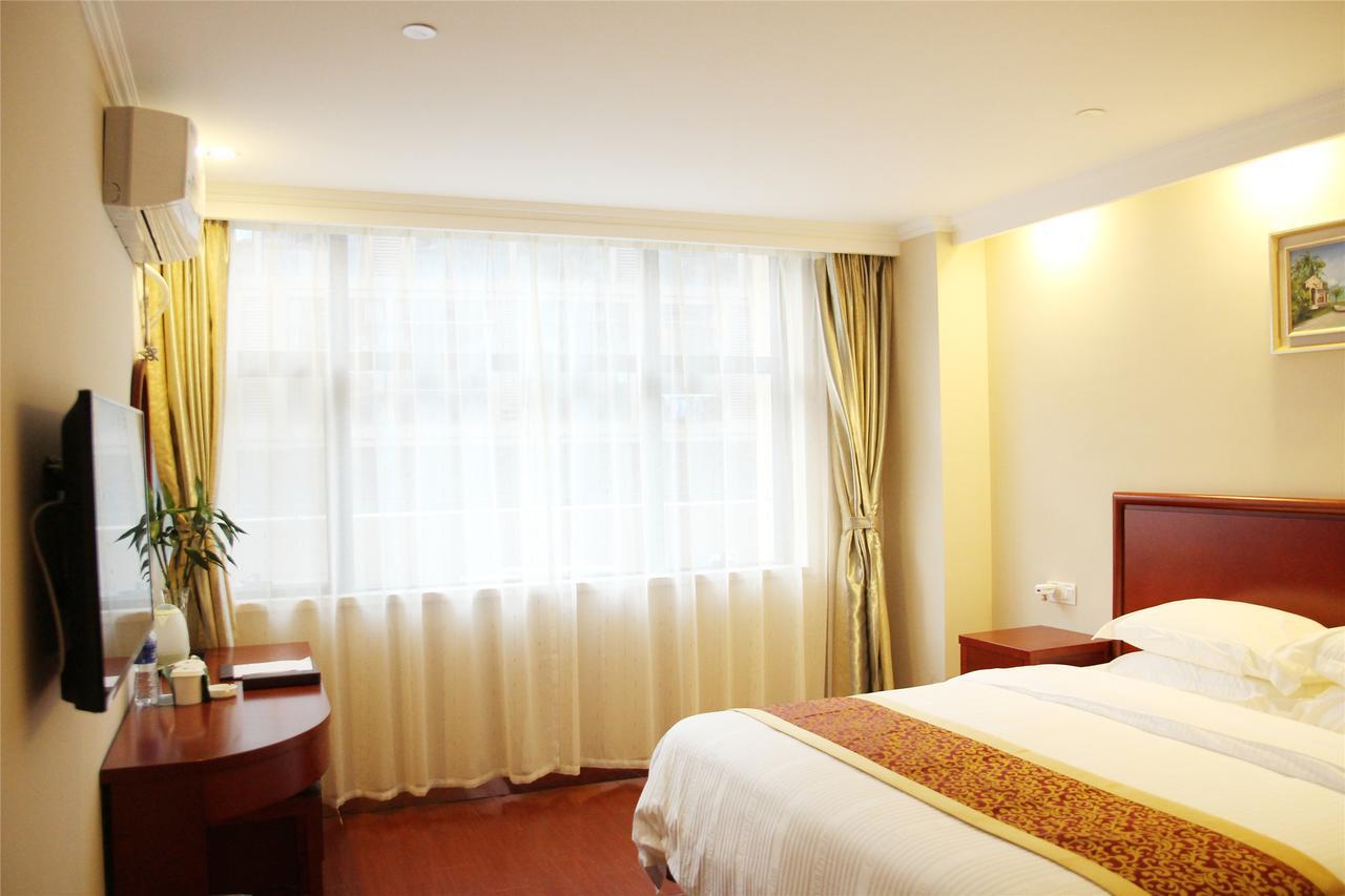 Greentree Alliance Yichang East Yichang Station Hotel Kültér fotó